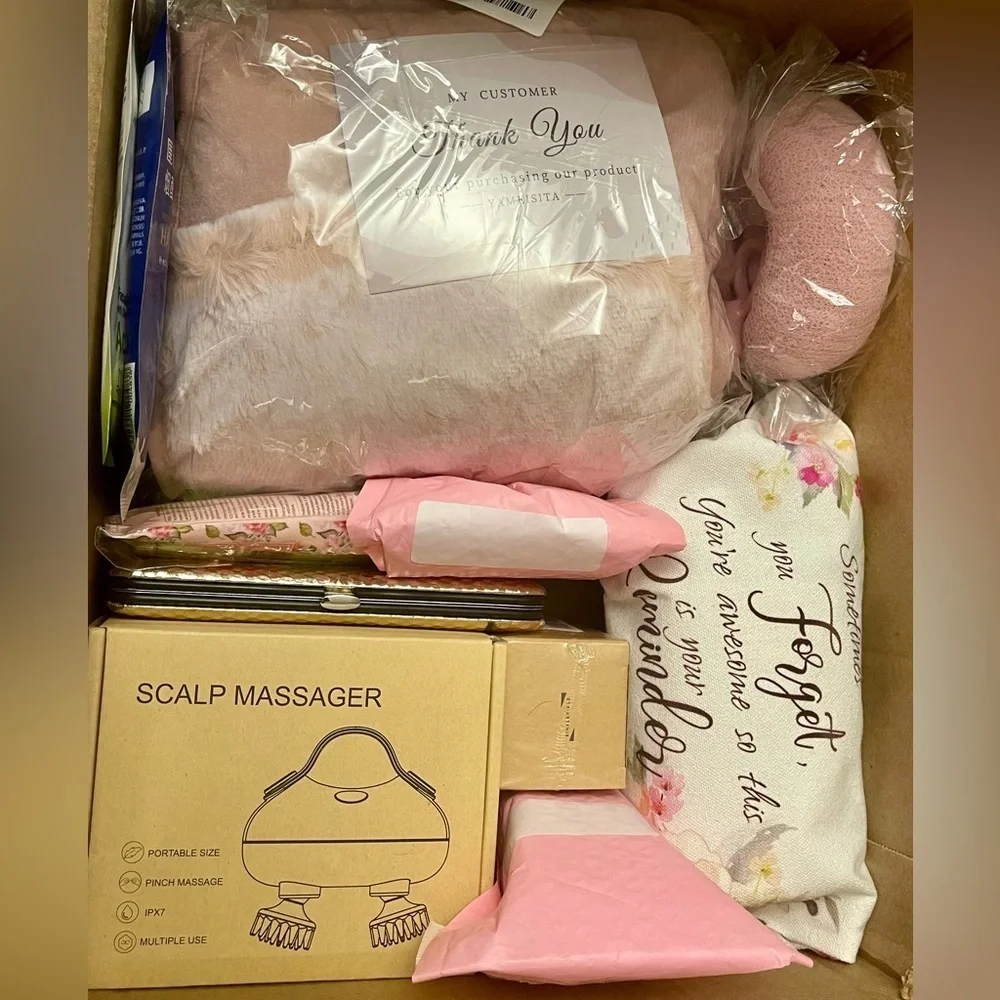 NEW Amazon BEAUTY Box, Brand NEW 📦 🔥 NO JUNK, NO used products, 5 ⭐️ rat… - Picture 4 of 16